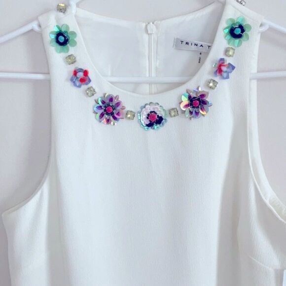 TRINA TURK NWT WHITE STONE EMBELLISHED NECKLINE SLEEVELESS DRESS RUFFLE BOTTOM - Picture 5 of 11